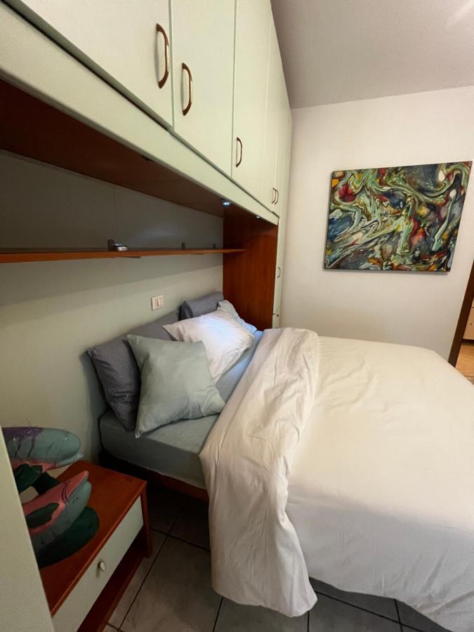 Appart 21 Artistic Beach Apartment لينانو سابيادورو المظهر الخارجي الصورة