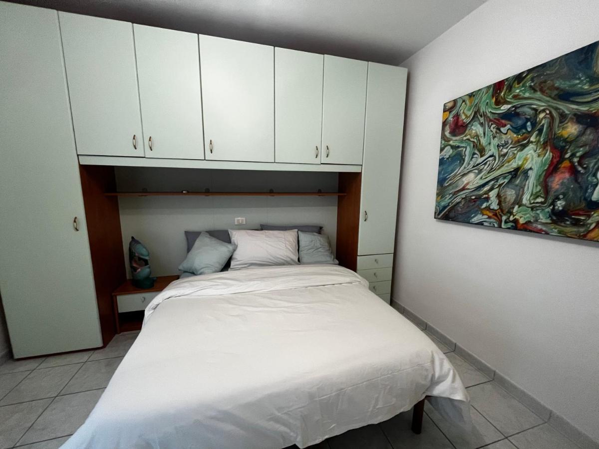 Appart 21 Artistic Beach Apartment لينانو سابيادورو المظهر الخارجي الصورة