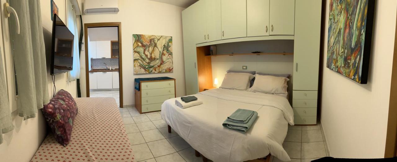 Appart 21 Artistic Beach Apartment لينانو سابيادورو المظهر الخارجي الصورة